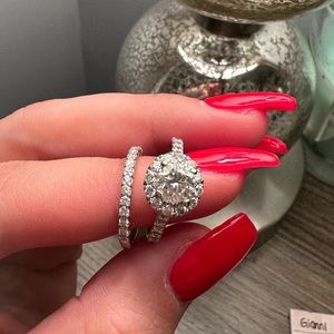 Engagement Ring & Wedding Band